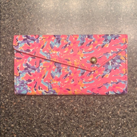 Lilly Pulitzer Accessories - Lilly Pulitzer Sunglasses Case